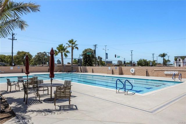 1830 Sunningdale 20E, Seal Beach, CA 90740