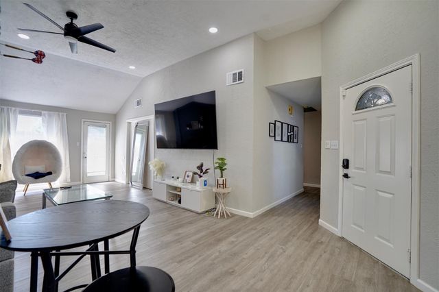 4010 Oak Terrace Court, Houston, TX 77082