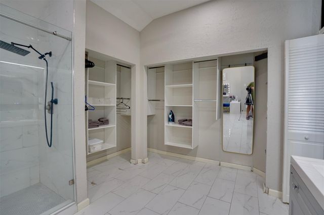 4010 Oak Terrace Court, Houston, TX 77082