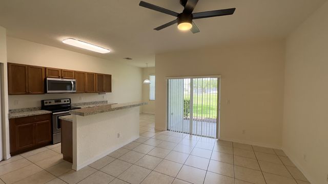 3042 GRANDIFLORA Drive, Greenacres, FL 33467