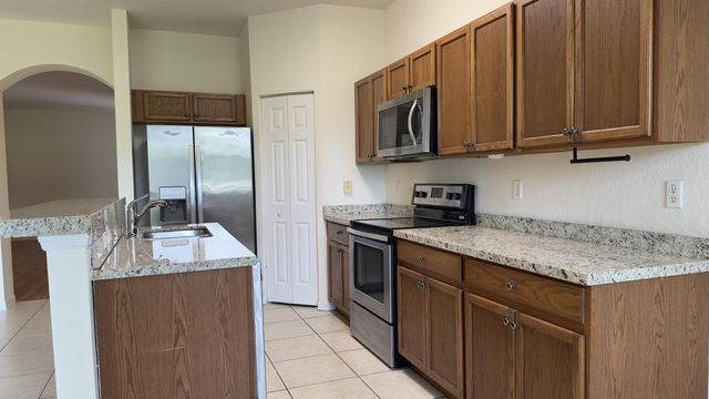 3042 GRANDIFLORA Drive, Greenacres, FL 33467