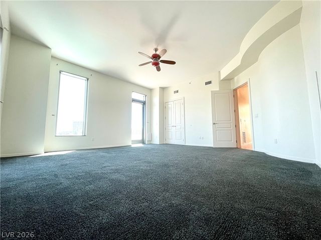 360 East Desert Inn Road 402, Las Vegas, NV 89109