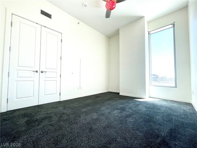 360 East Desert Inn Road 402, Las Vegas, NV 89109
