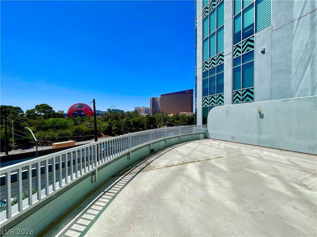 360 East Desert Inn Road 402, Las Vegas, NV 89109