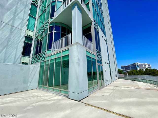 360 East Desert Inn Road 402, Las Vegas, NV 89109