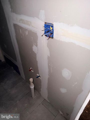 1534 N NEWKIRK ST, Philadelphia, PA 19121