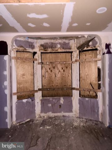 1534 N NEWKIRK ST, Philadelphia, PA 19121