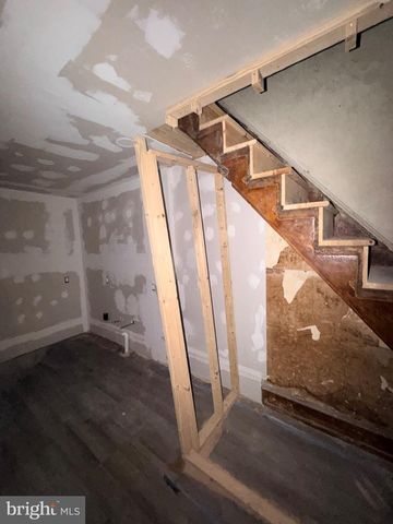 1534 N NEWKIRK ST, Philadelphia, PA 19121