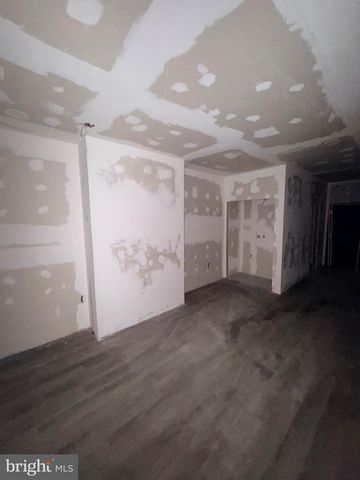 1534 N NEWKIRK ST, Philadelphia, PA 19121