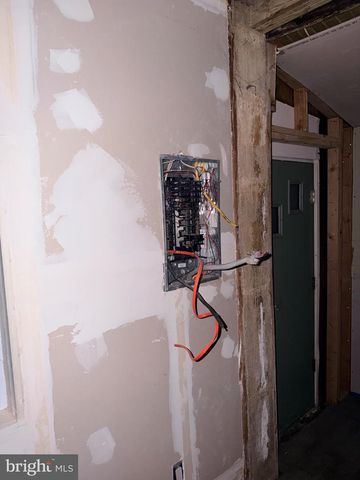 1534 N NEWKIRK ST, Philadelphia, PA 19121