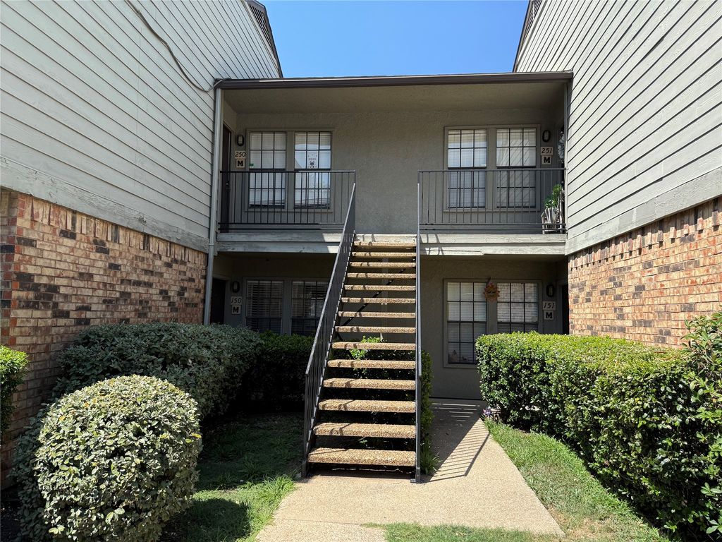 5335 Bent Tree Forest Drive 150, Dallas, TX 75248