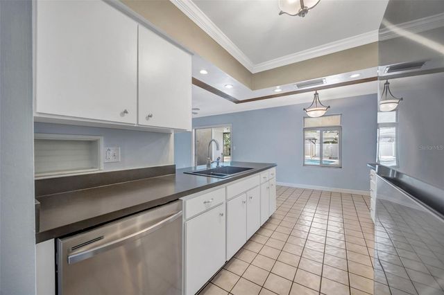 4608 SOUTHBREEZE DRIVE, Tampa, FL 33624