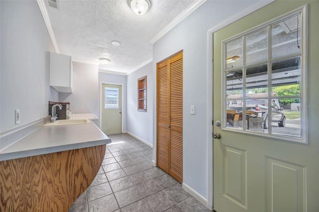 4608 SOUTHBREEZE DRIVE, Tampa, FL 33624