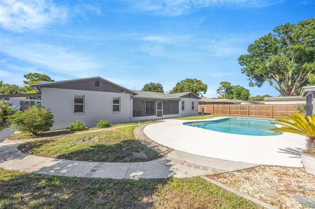 4608 SOUTHBREEZE DRIVE, Tampa, FL 33624