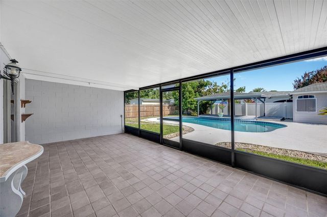 4608 SOUTHBREEZE DRIVE, Tampa, FL 33624