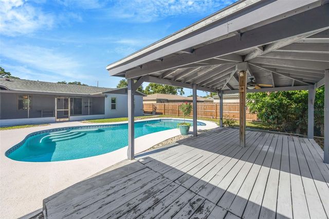 4608 SOUTHBREEZE DRIVE, Tampa, FL 33624
