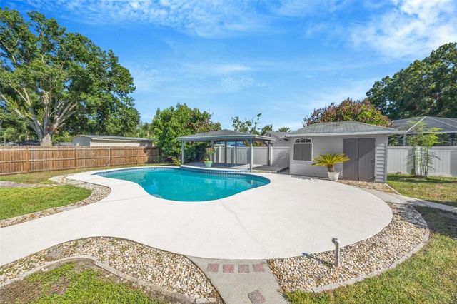 4608 SOUTHBREEZE DRIVE, Tampa, FL 33624