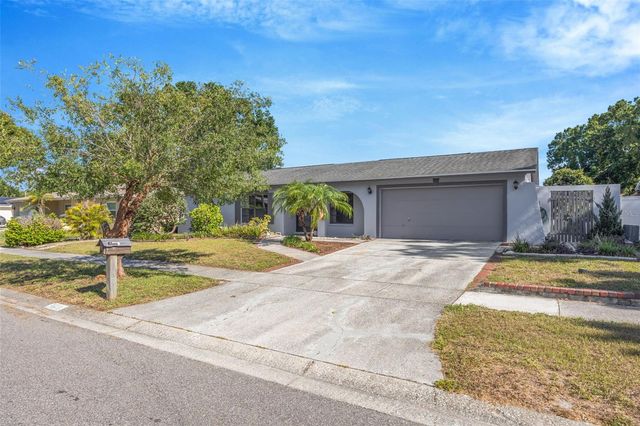 4608 SOUTHBREEZE DRIVE, Tampa, FL 33624