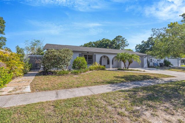 4608 SOUTHBREEZE DRIVE, Tampa, FL 33624