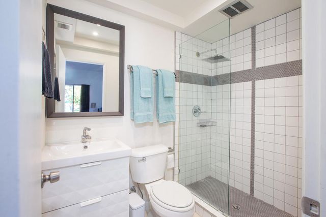 2350 Miramonte Circle E A, Palm Springs, CA 92264