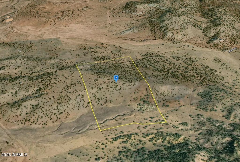 Image 2 of property listing at 10 County Rd N 8605 -- 10, Concho, AZ 85924