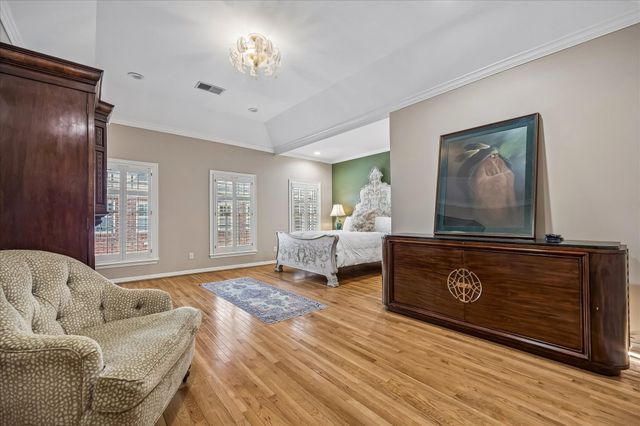 3384 Maroneal Street, Houston, TX 77025