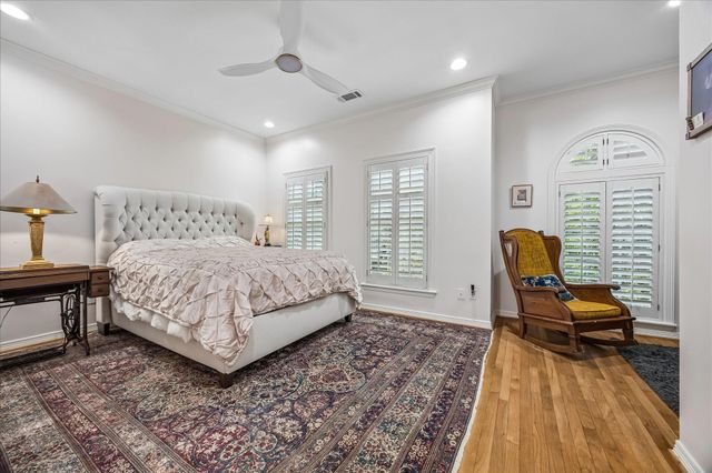 3384 Maroneal Street, Houston, TX 77025