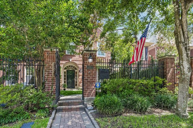 3384 Maroneal Street, Houston, TX 77025