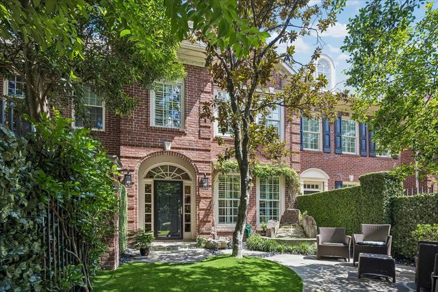 3384 Maroneal Street, Houston, TX 77025