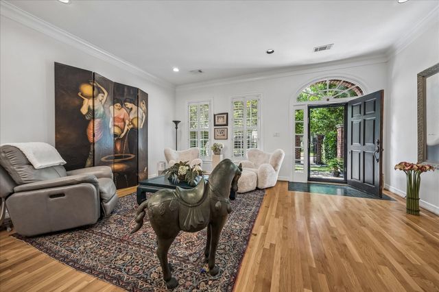 3384 Maroneal Street, Houston, TX 77025