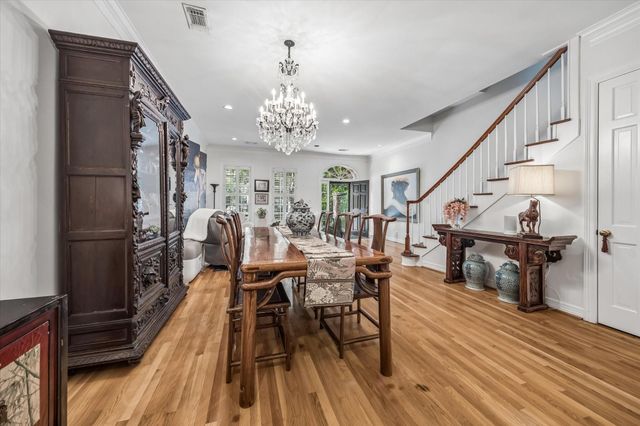 3384 Maroneal Street, Houston, TX 77025
