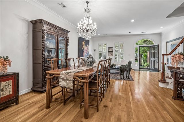 3384 Maroneal Street, Houston, TX 77025