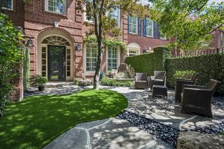 3384 Maroneal Street, Houston, TX 77025