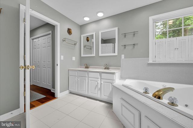 224 PINE CIR, Birdsboro, PA 19508