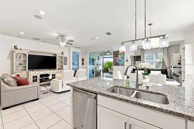 5124 HIGHLAND POINTE COURT, Wimauma, FL 33598
