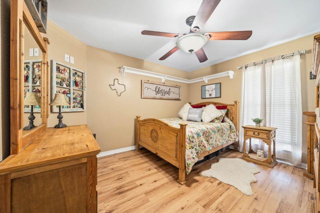 3713 County Road 386, Marquez, TX 77865