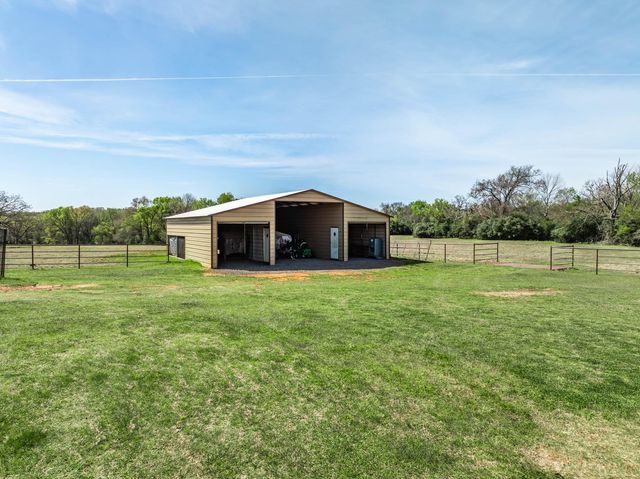 3713 County Road 386, Marquez, TX 77865