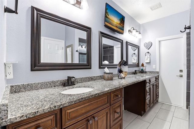 381 PRAIRIE LAKE COVE, Altamonte Springs, FL 32701