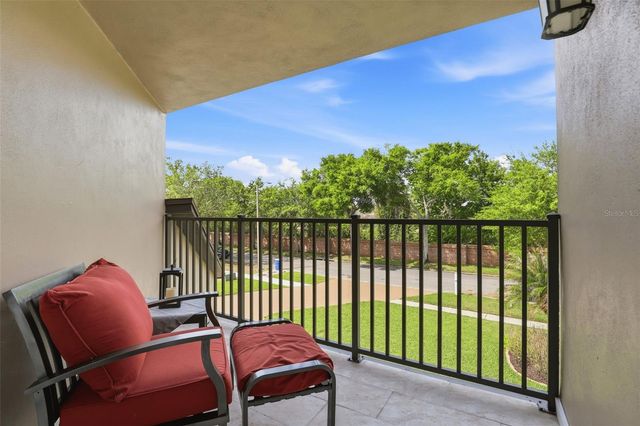 381 PRAIRIE LAKE COVE, Altamonte Springs, FL 32701