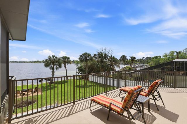 381 PRAIRIE LAKE COVE, Altamonte Springs, FL 32701