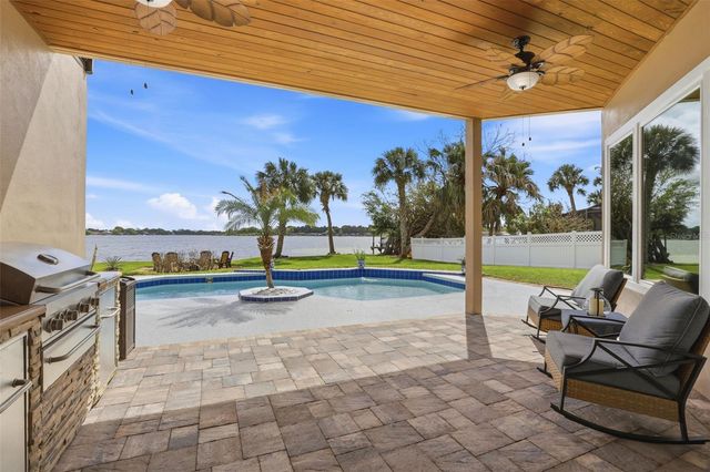 381 PRAIRIE LAKE COVE, Altamonte Springs, FL 32701