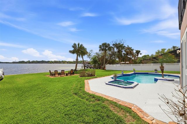 381 PRAIRIE LAKE COVE, Altamonte Springs, FL 32701
