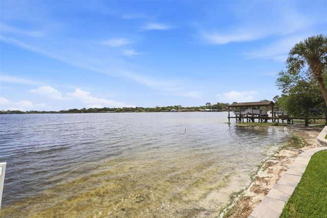 381 PRAIRIE LAKE COVE, Altamonte Springs, FL 32701