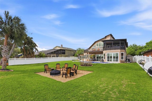 381 PRAIRIE LAKE COVE, Altamonte Springs, FL 32701