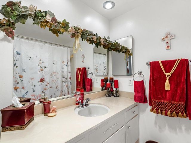 3615 Vista Bella 16, Oceanside, CA 92057
