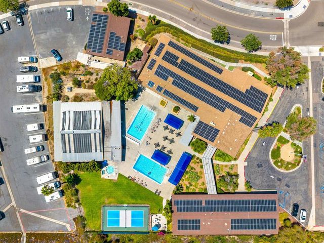 3615 Vista Bella 16, Oceanside, CA 92057