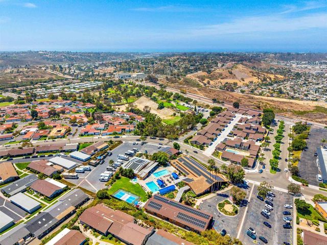 3615 Vista Bella 16, Oceanside, CA 92057