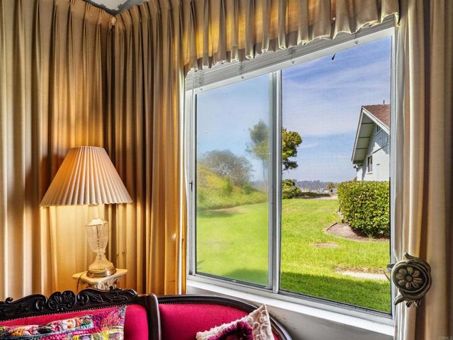 3615 Vista Bella 16, Oceanside, CA 92057