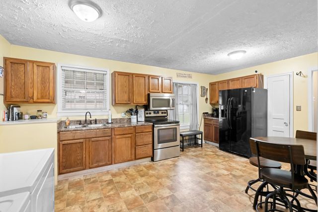 418 Lynn St, Murfreesboro, TN 37129