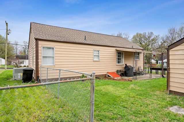 418 Lynn St, Murfreesboro, TN 37129